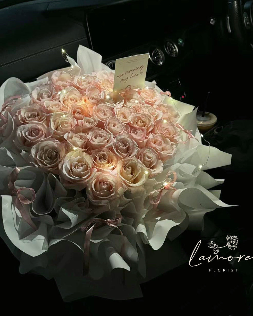 33 Stems Pink Rose Bouquet|Rosy Whisper