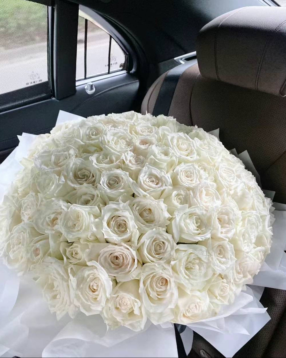 99 Stems White Rose Bouquet|Ivory Grace